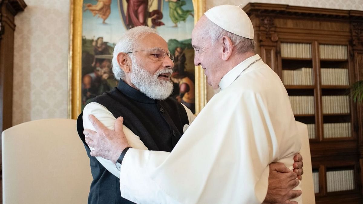 PM Modi & Pope Francis Discuss Climate Change, Poverty Ahead of G20 Summit