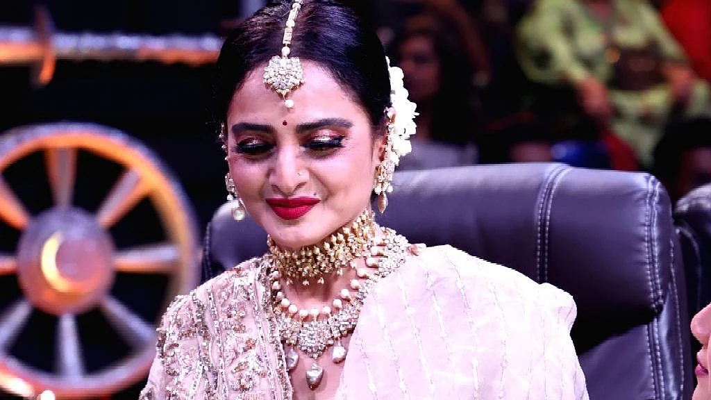 <div class="paragraphs"><p>Rekha had aspired to do her own TV show.</p></div>