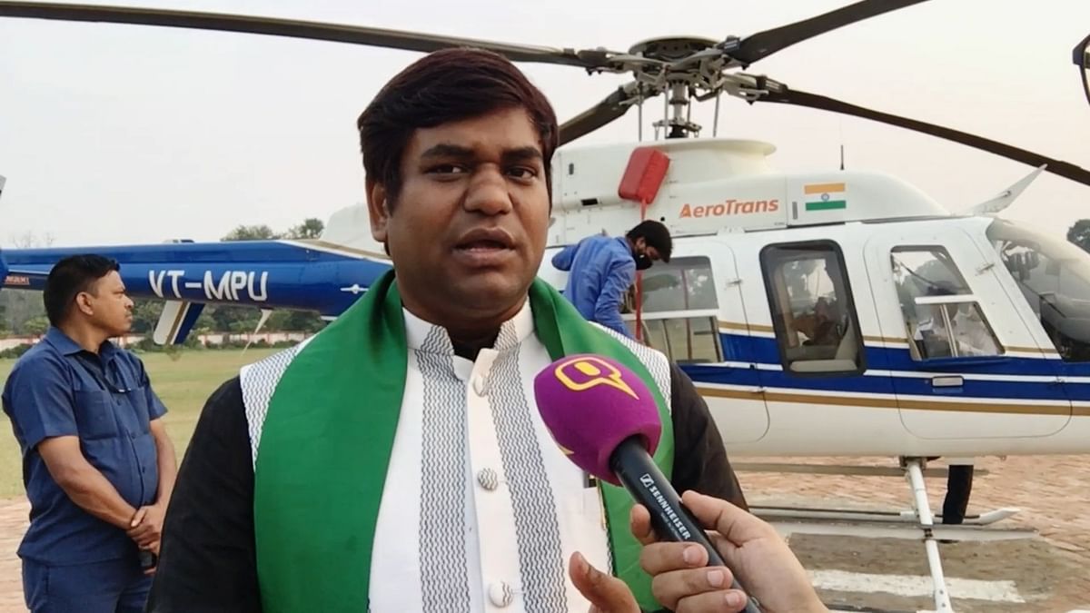 Tejashwi Yadav Daydreaming About Forming Govt in Bihar: VIP's Mukesh Sahni