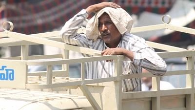 <div class="paragraphs"><p>Hyderabad continues to reel under heatwave-like conditions as the temperatures touched 43.4 degree Celsius on May 26, 2020. </p></div>