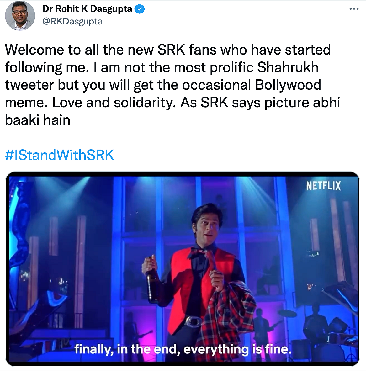 #IStandWithSRK Trends on Twitter as Fans Shower the Star With Support
