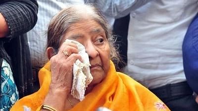 <div class="paragraphs"><p>Zakia Jafri, widow of Congress leader Ehsan Jafri, who was killed in the 2002 riots, breaks down during a press conference after a local court dismissed her petition challenging the SIT.</p></div>