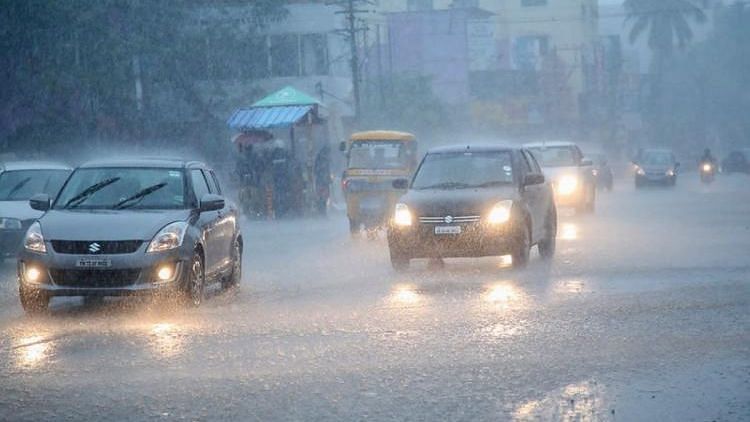 <div class="paragraphs"><p>Chennai is likely to receive heavy rainfall on Thursday, 25 November, and a yellow warning has been issued, whereas the IMD has issued an orange warning for Chennai and surrounding districts for Friday, 26 November.</p></div>