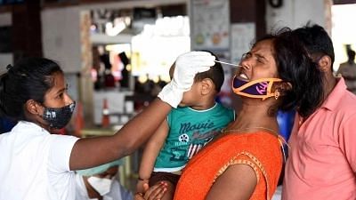 <div class="paragraphs"><p>With 2,813 new <a href="https://www.thequint.com/topic/coronavirus">COVID-19 cases</a> reported on Thursday, 9 June, Maharashtra continues to witness a surge in cases of the virus.  </p><p>Image used for representational purposes.&nbsp;</p></div>