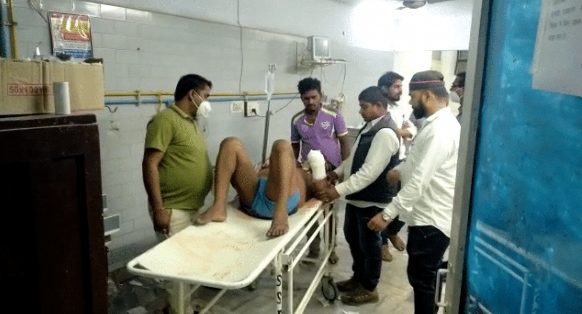 <div class="paragraphs"><p>In a shocking incident from Madhya Pradesh’s Rewa district, a labourer’s hand was cut off by his employer when he demanded his wages, on Sunday, 21 November.</p></div>