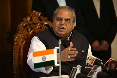 <div class="paragraphs"><p>Meghalaya Guv Satya Pal Malik attacks the Centre on farmers' issues.&nbsp;</p></div>