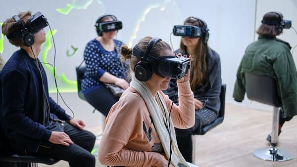 <div class="paragraphs"><p>The metaverse is a concept that's quickly gaining traction among tech companies, as big tech companies shift focus towards creating products connecting to it.</p></div>