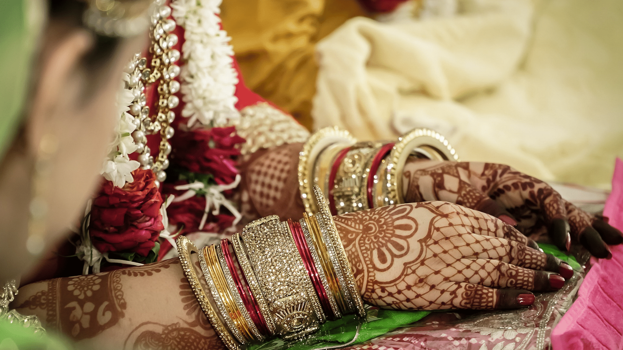 <div class="paragraphs"><p>Representational Image. Bride stages Dharna outside no-show groom's house.</p></div>