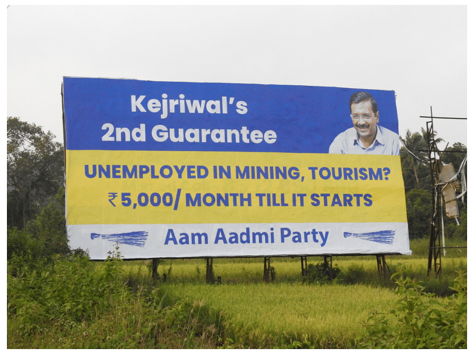 In the original photo, Kejriwal had promised Rs 5,000 remuneration to families in the mining and tourism industries.