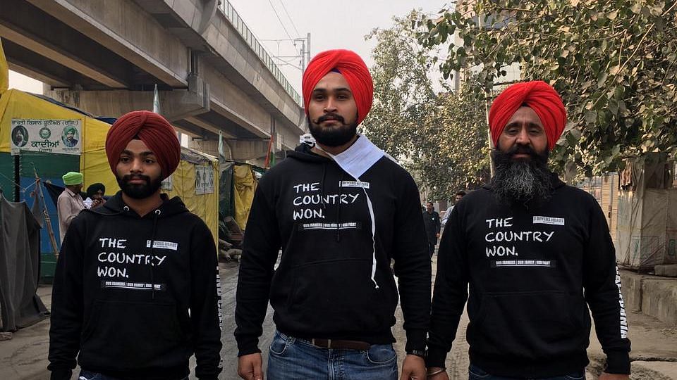 <div class="paragraphs"><p>'The country won' hoodies spotted at Tikri border on Friday, 26 November.</p></div>