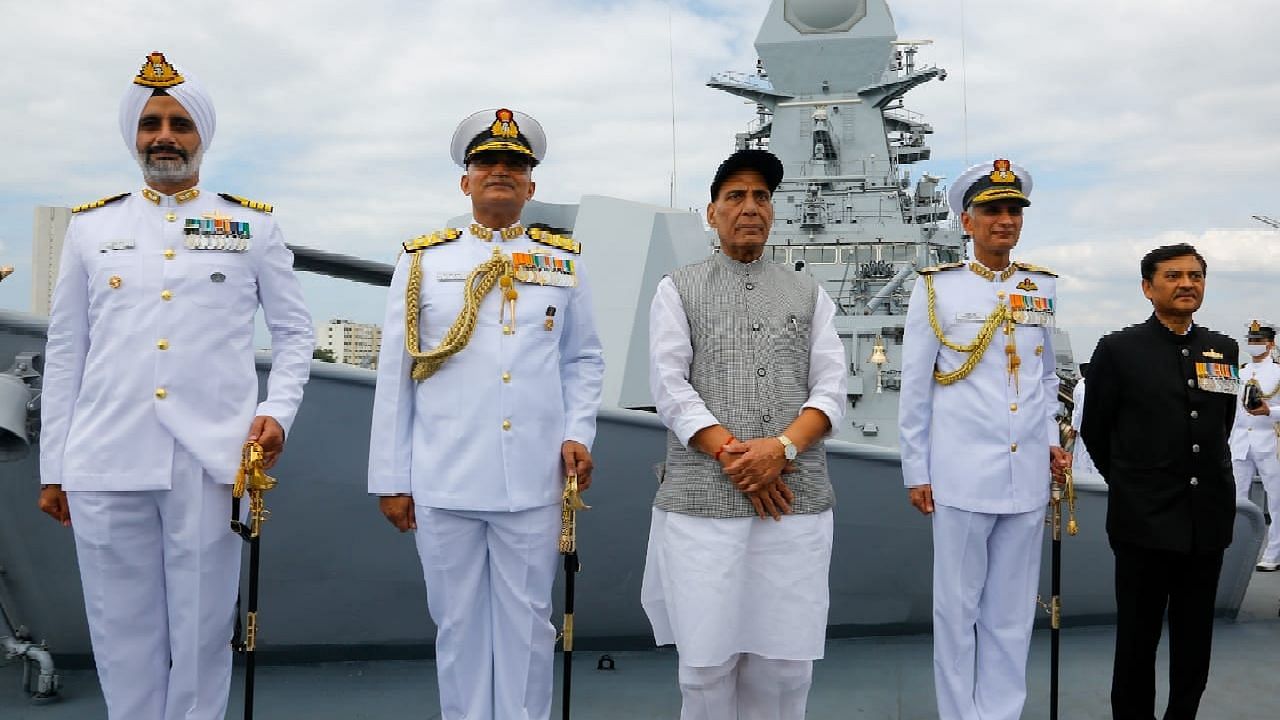 <div class="paragraphs"><p>Defence Minister Rajnath Singh unveils indigenously developed stealth guided missile destroyer — Visakhapatnam into the Indian Navy in Mumbai.</p></div>
