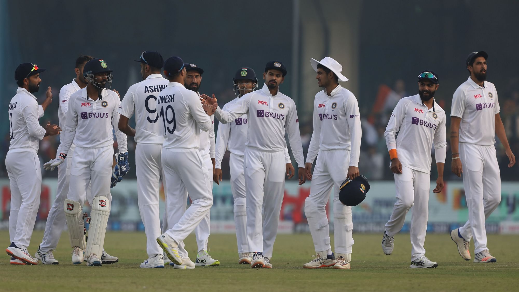 <div class="paragraphs"><p>India need 9 wickets on Day 5.&nbsp;</p></div>