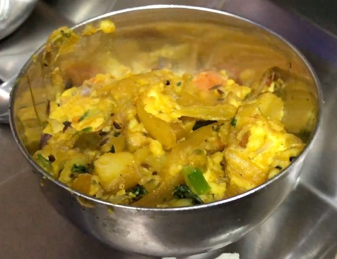 <div class="paragraphs"><p>Mixed Aloo-Paneer Stuffing.</p></div>
