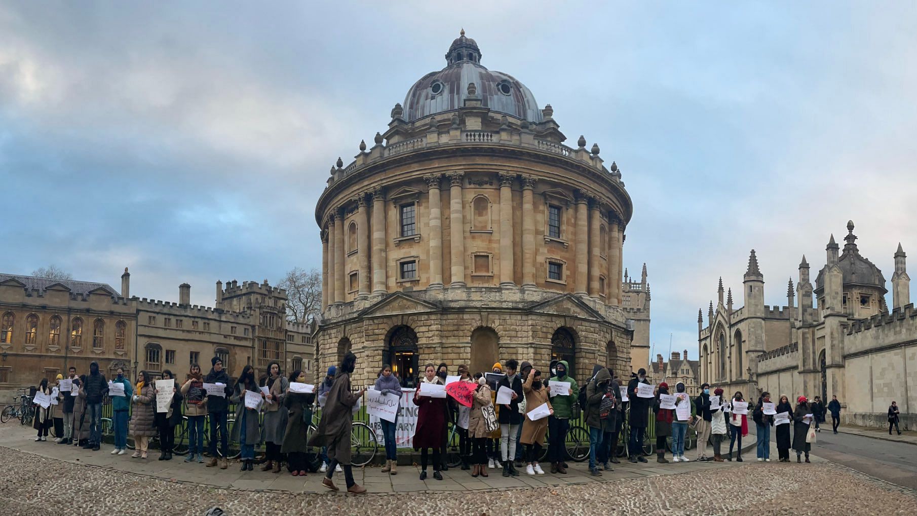 <div class="paragraphs"><p>Students at the University of Oxford protesting against alleged atrocities in Kashmir and demanding the release of Kashmiri human rights activist Khurram Parvez.</p></div>