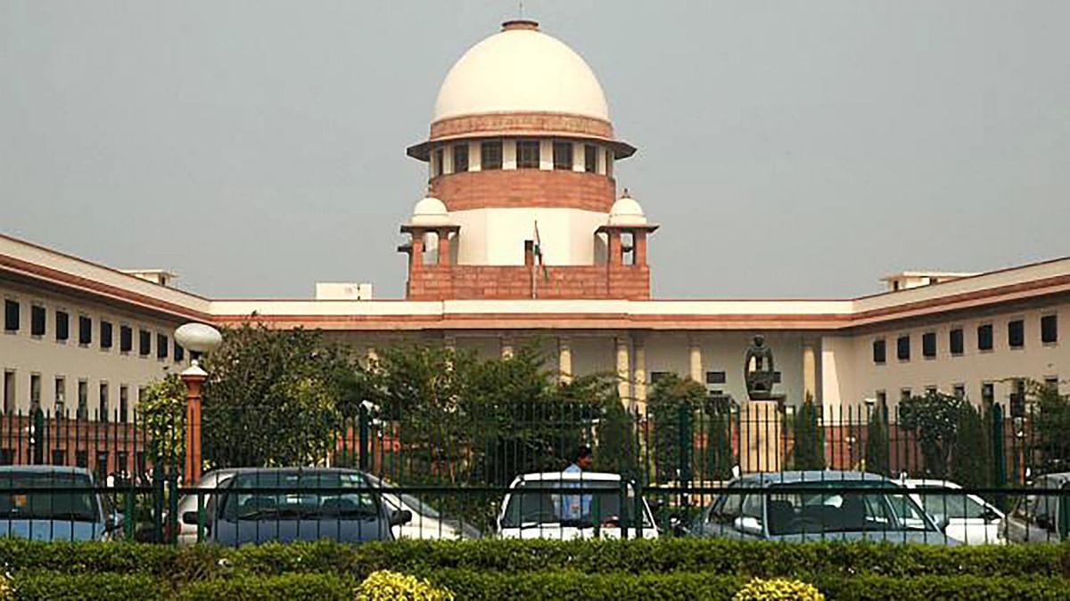 Delhi Govt vs Centre: Supreme Court To Hear Plea Related to Control of Services