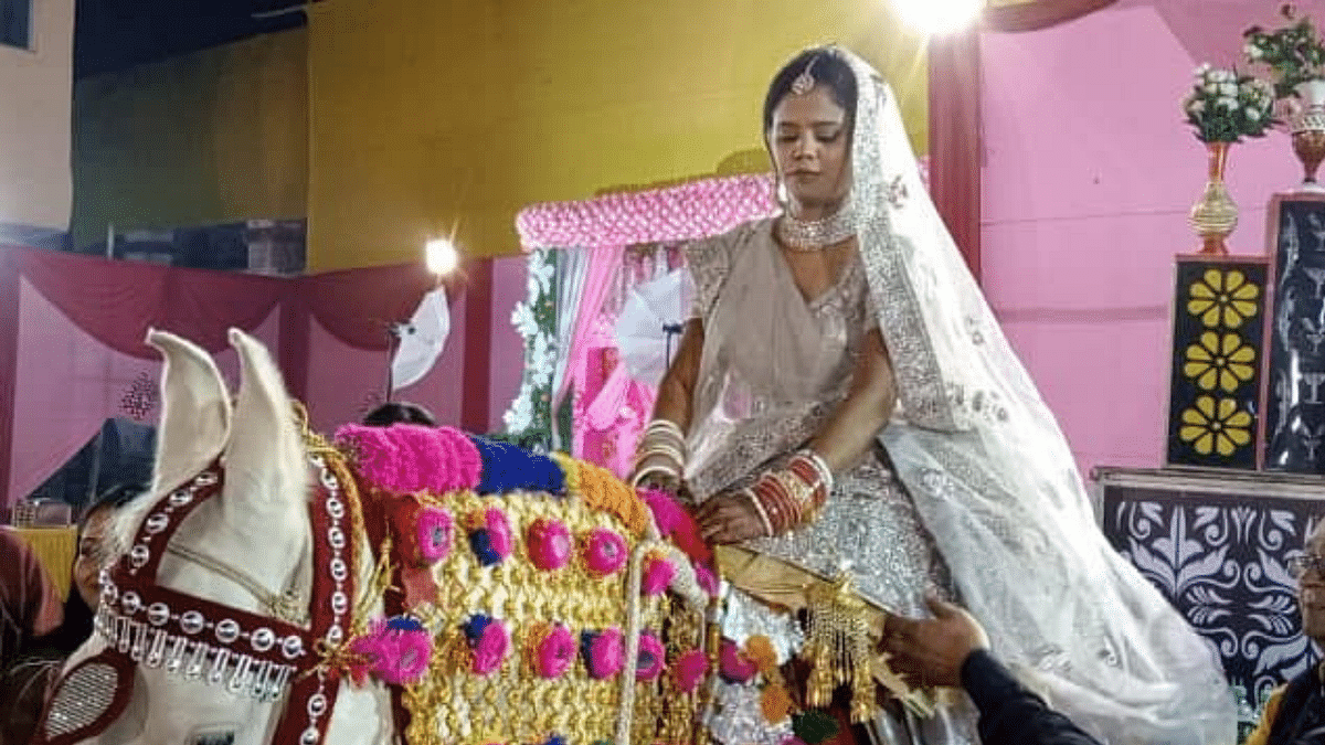 Bihar Bride Leads Baraat on Horse in This Unique Wedding Entry