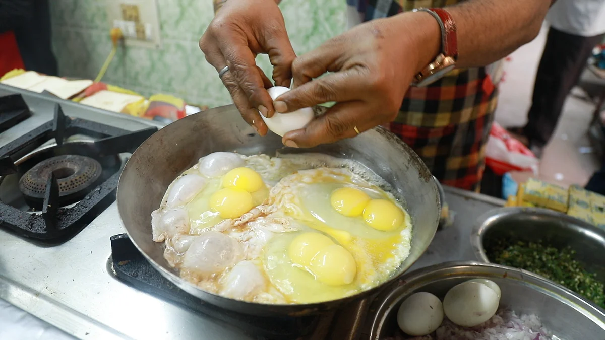<div class="paragraphs"><p>Double Yolk Egg.</p></div>