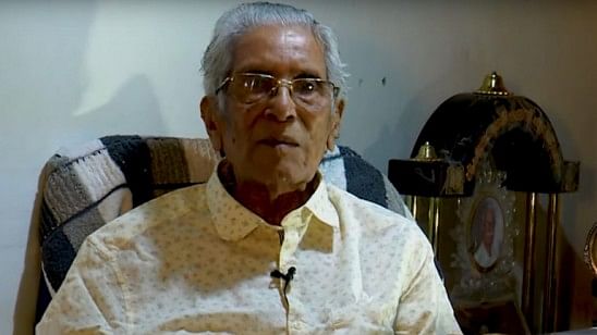 <div class="paragraphs"><p>Filmmaker KS Sethumadhavan has passed away.</p></div>