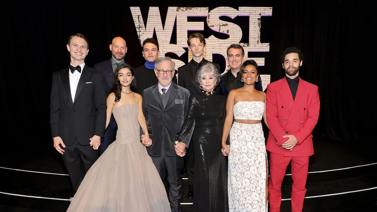 <div class="paragraphs"><p>Steven Spielberg with the cast of <em>West Side Story</em> including Rita Moreno, Rachel Zegler, and Ansel Elgort.</p></div>