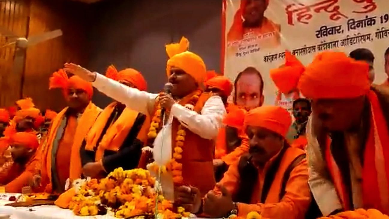 <div class="paragraphs"><p>Five days since Hindu right-wing group 'Hindu Yuva Vahini' organised <a href="https://www.thequint.com/news/india/in-delhi-hindutva-groups-vow-to-fight-die-kill-to-make-india-hindu-rashtra#read-more">an event endorsing violence</a> against religious minorities in the country's national capital, the police has not reported of any action being initiated in the matter.</p></div>