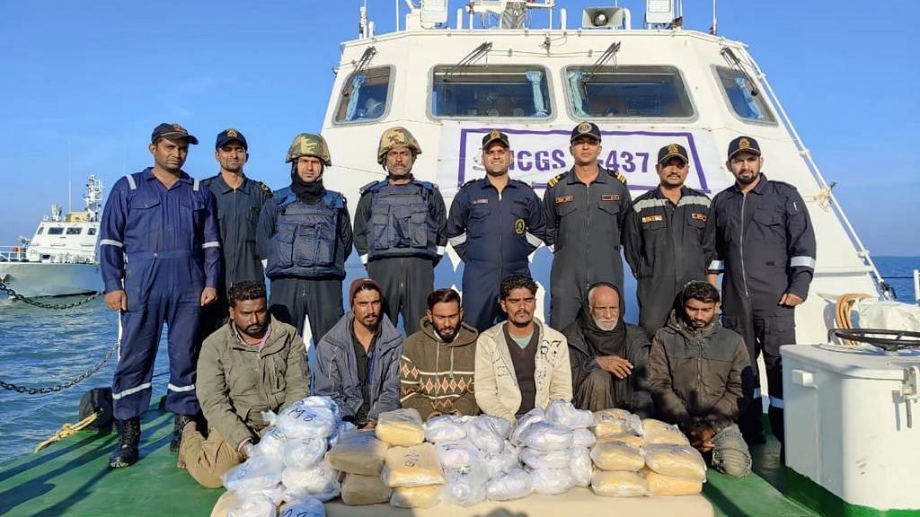 <div class="paragraphs"><p>The Indian Coast Guard (ICG) and the Gujarat-Anti Terrorist Squad (ATS), in a joint operation after Sunday midnight, seized 77 kg of heroin worth around Rs 400 crore from a Pakistani fishing boat off the Gujarat coast.</p></div>