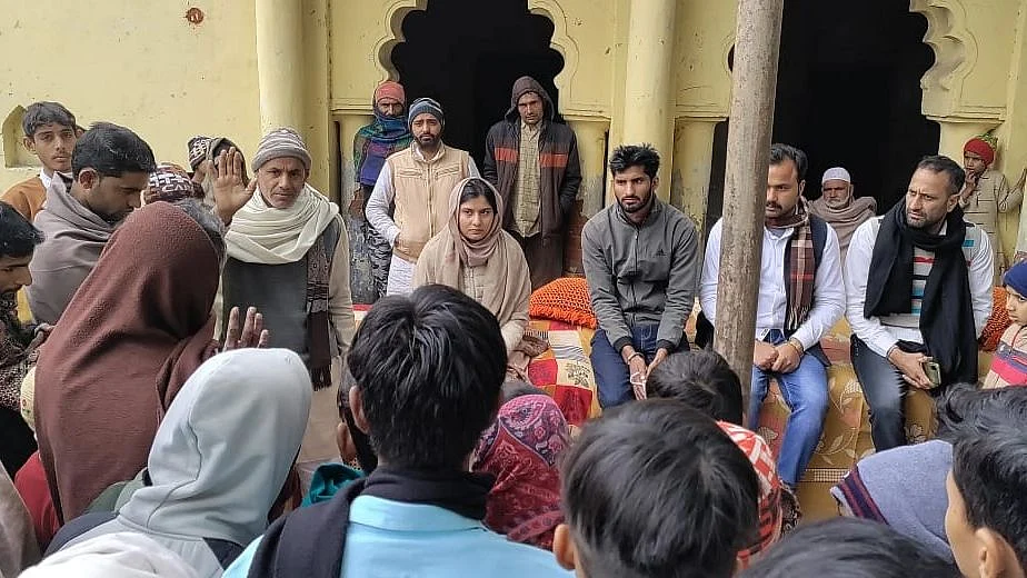 <div class="paragraphs"><p>Iqra Hasan (centre) in a public meeting during the campaign.</p></div>