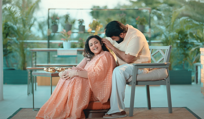 <div class="paragraphs"><p>Mohanlal and Meena in a still from&nbsp;<em>Bro Daddy.</em></p></div>