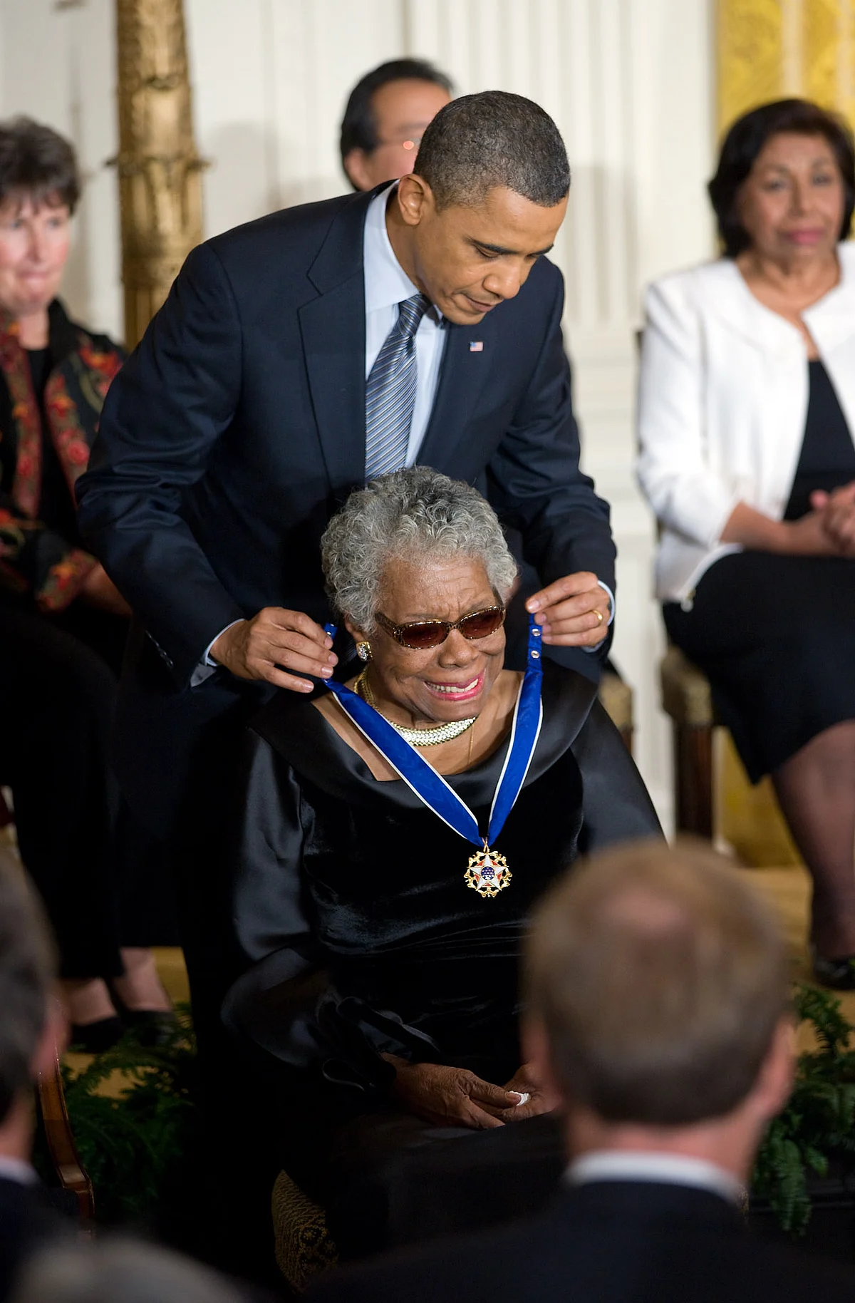 <div class="paragraphs"><p>Maya Angelou being awarded the Presidential Medal of Freedom by President Barack Obama (2011) </p></div>