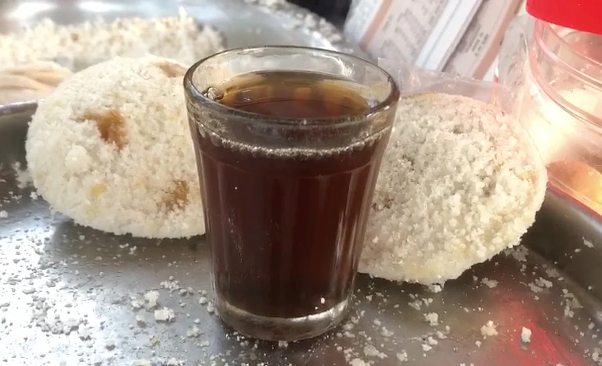 <div class="paragraphs"><p>Pitha is served with Tea.</p></div>