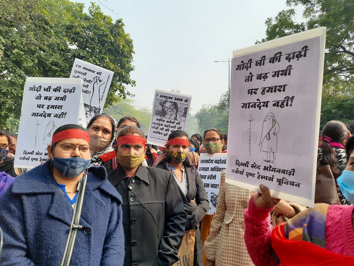 On 31 January, on the 53rd day of their ongoing protests, workers from Delhi, too, joined the stir in Delhi.