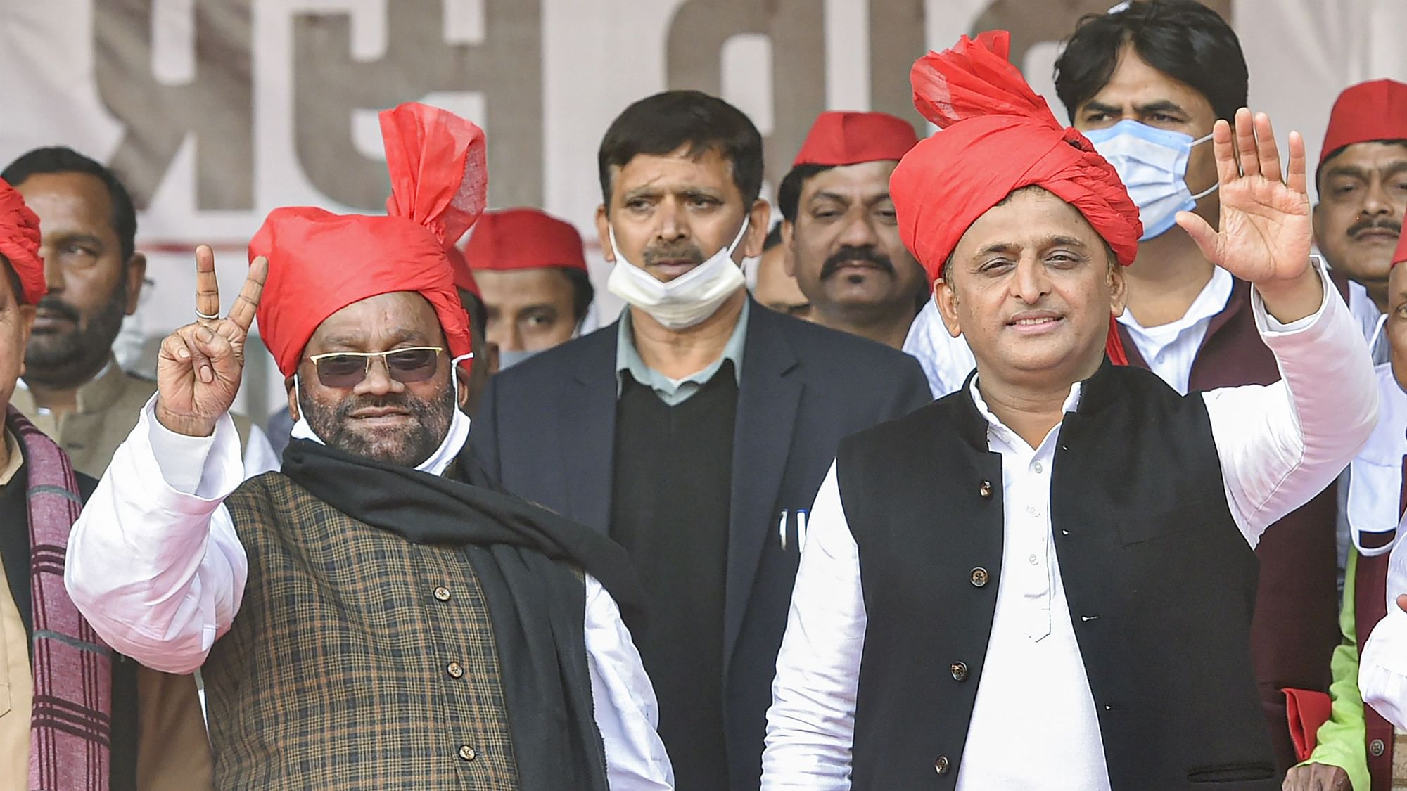 <div class="paragraphs"><p>The Uttar Pradesh Police on Friday, 14 January, lodged a case against 2,000-2,500 Samajawadi Party activists for gathering at the party's office in violation of the COVID-19 norms.</p></div>