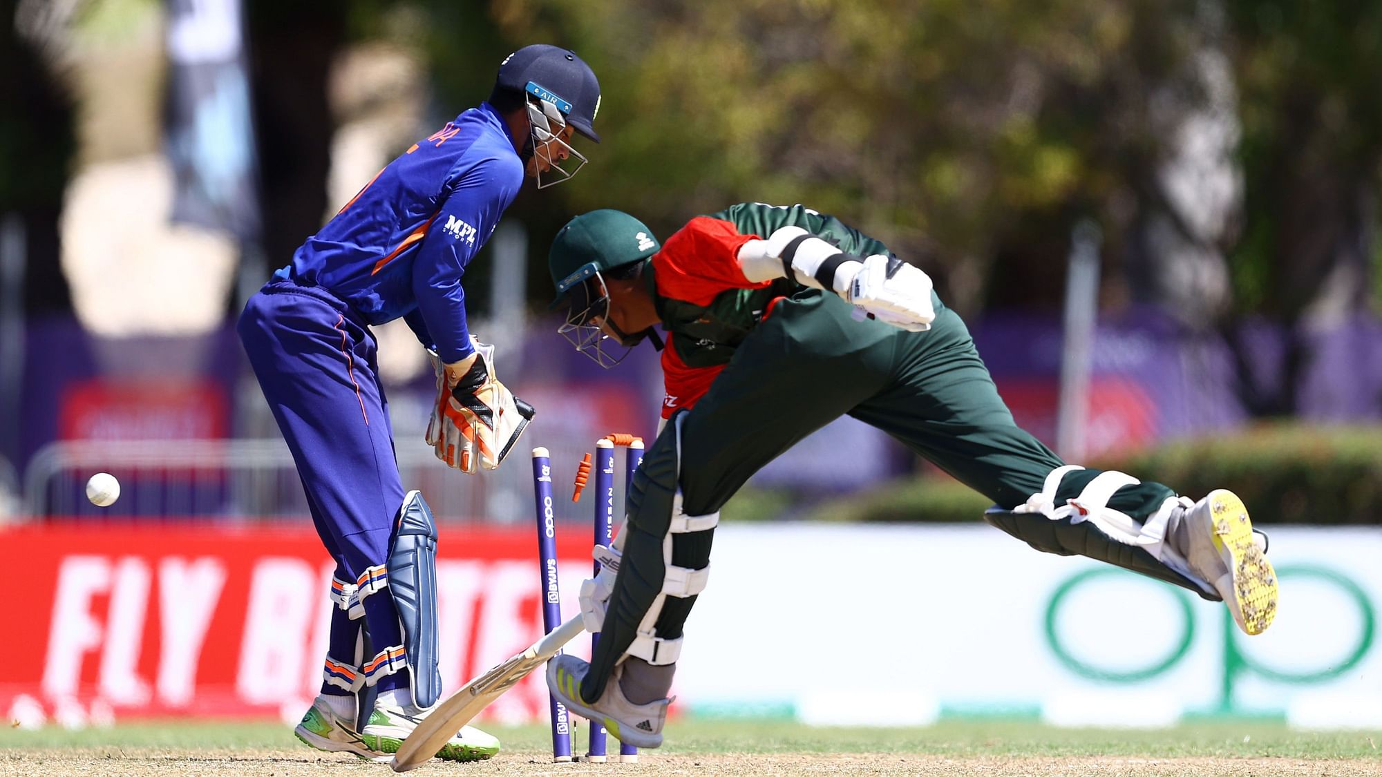<div class="paragraphs"><p>Ashiqur Zaman of Bangladesh and Siddarth Yadav of India during the ICC U19 Men's Cricket World Cup Super League Quarter Final 2.</p></div>