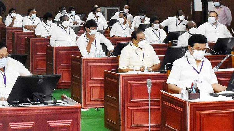 <div class="paragraphs"><p>Tamil Nadu Governor RN Ravi, on Wednesday, 5 January, made his first address to the Tamil Nadu Assembly while the principal opposition All India Anna Dravida Munnetra Kazhagam (AIADMK) staged a walkout and boycotted his speech to target the ruling Dravida Munnetra Kazhagam (DMK)</p></div>