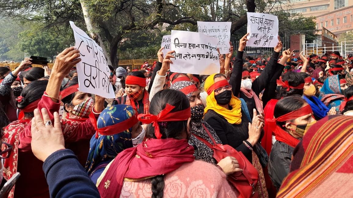 'Treat Us as Frontline Workers': Haryana, Delhi Anganwadi Workers Stage Protest