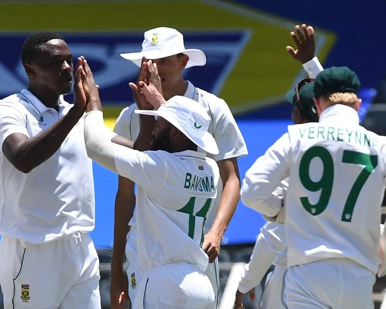 <div class="paragraphs"><p>South Africa have beaten India to equalise the three match Test series 1-1.</p></div>