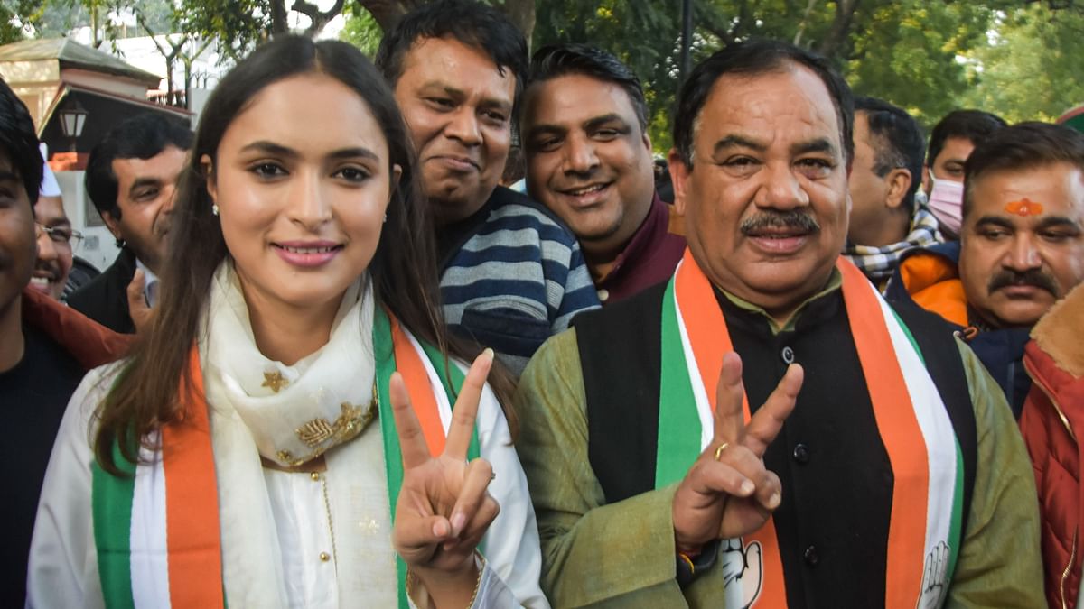<div class="paragraphs"><p>Uttarakhand's former Cabinet minister Harak Singh Rawat joined the Congress party on Friday, 21 January.</p></div>