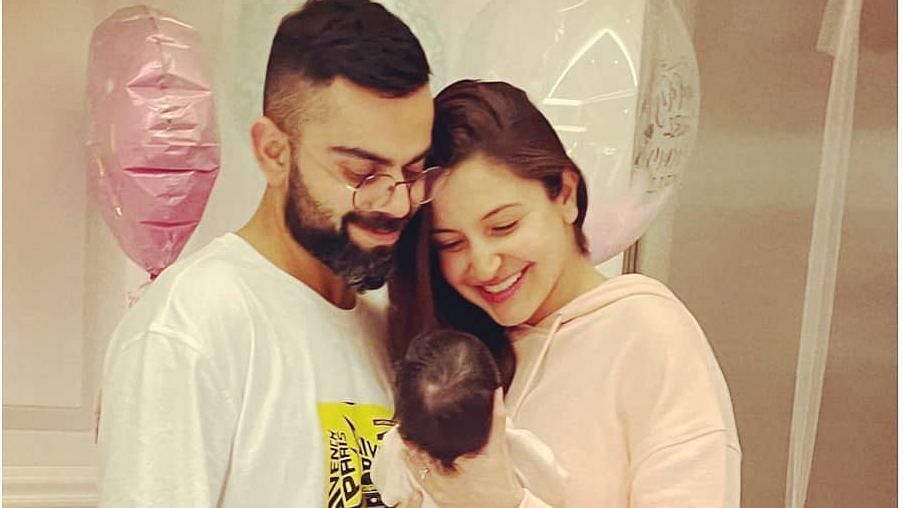 <div class="paragraphs"><p>Anushka Sharma and Virat Kohli with daughter Vamika.</p></div>