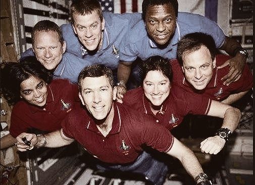 <div class="paragraphs"><p>The crew of&nbsp;Columbia flight STS-107.</p></div>