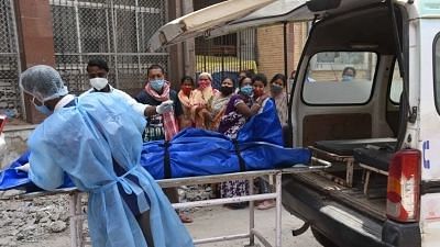 <div class="paragraphs"><p>A majority of the COVID deaths that India experienced throughout the pandemic occurred from 1 April to 1 July 2021, the report said.</p></div>
