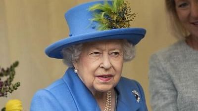 Queen Elizabeth II Tests COVID-19 Positive