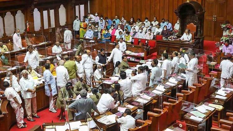 <div class="paragraphs"><p>Amid slogans of “down, down BJP" and "suspend Eshwarappa," Karnataka Assembly Speaker Vishweshwar Hegde Kageri adjourned the Assembly session till 4 March, as opposition leaders continued their ongoing protest against Rural Development and Panchayat Raj Minister KS Eshwarappa over his flag remarks.</p></div>