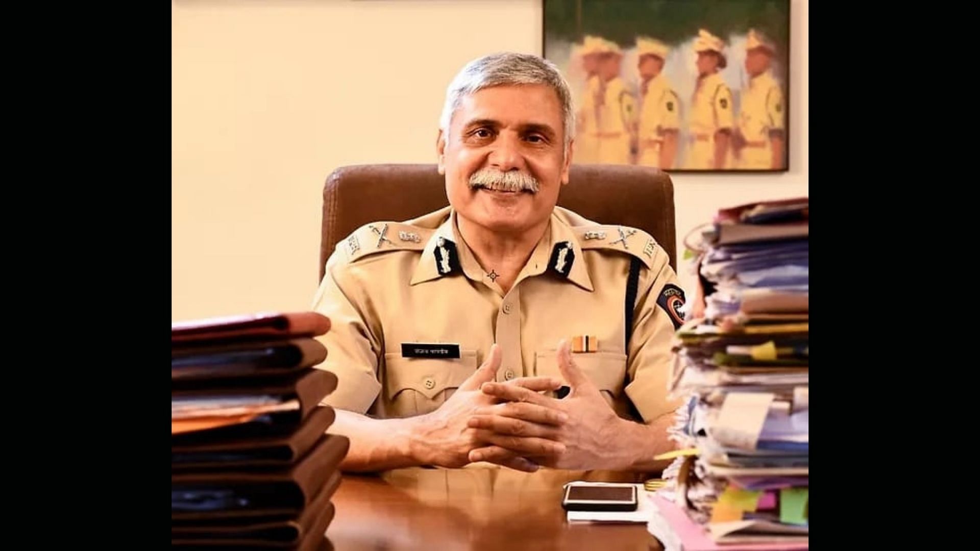 <div class="paragraphs"><p>The Maharashtra government on Monday, 28 February, appointed Acting Director-General of Police Sanjay Pandey as the new Mumbai Commissioner of Police.</p></div>