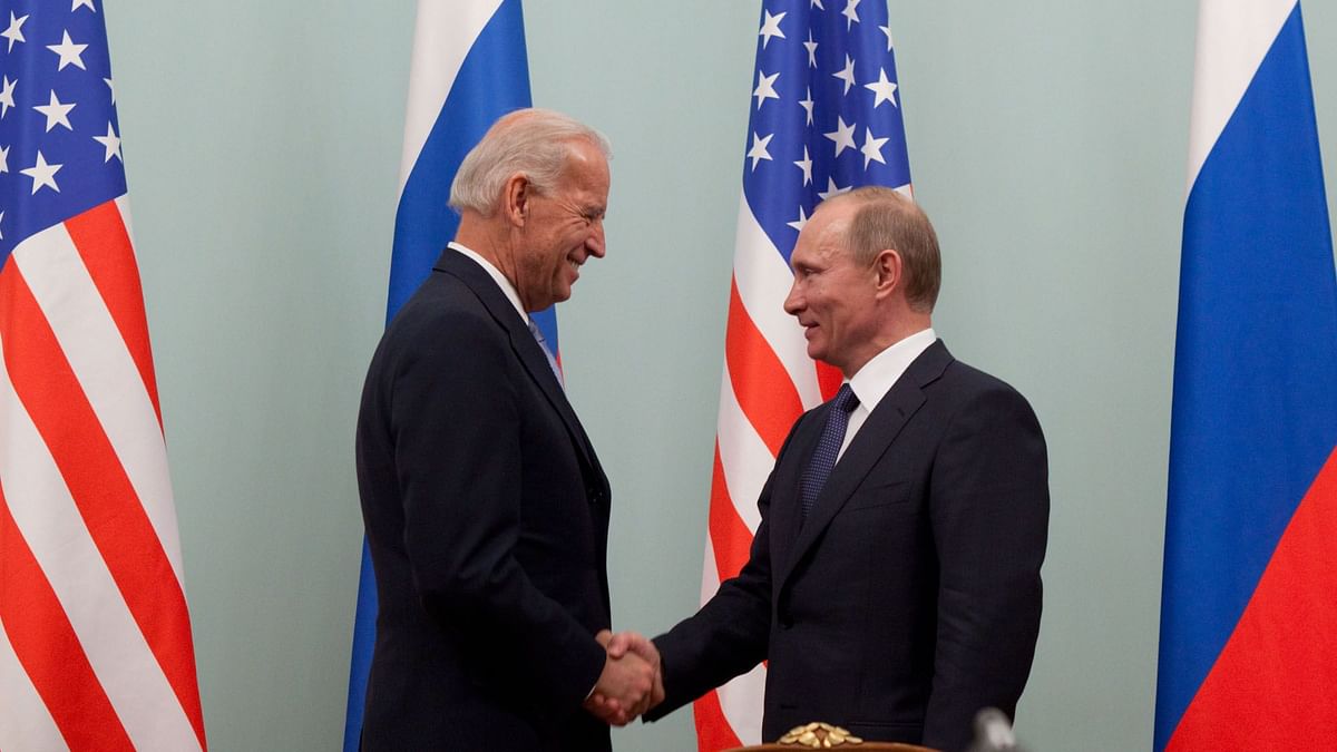 Biden Calls Up Putin Over Ukraine, Warns of 'Severe Costs' as Tensions Rise
