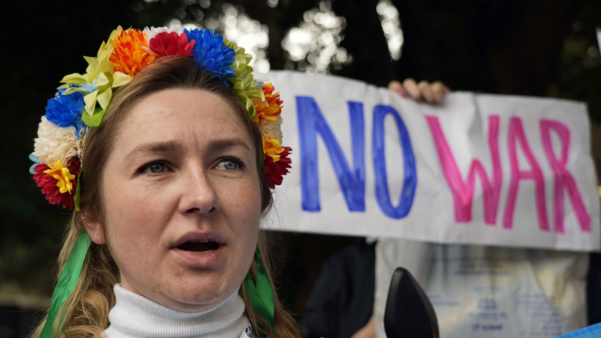 <div class="paragraphs"><p>A Ukrainian woman who lives in Lebanon chants slogans during a protest against Moscow's wide-ranging attack on their country, outside the Russian embassy in Beirut, Lebanon, Thursday</p></div>