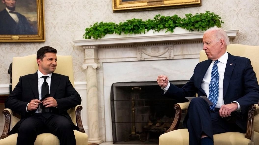 Biden, Ukrainian President Agree To Pursue &#39;Diplomacy &amp; Deterrence&#39; Amid  Fears of Invasion