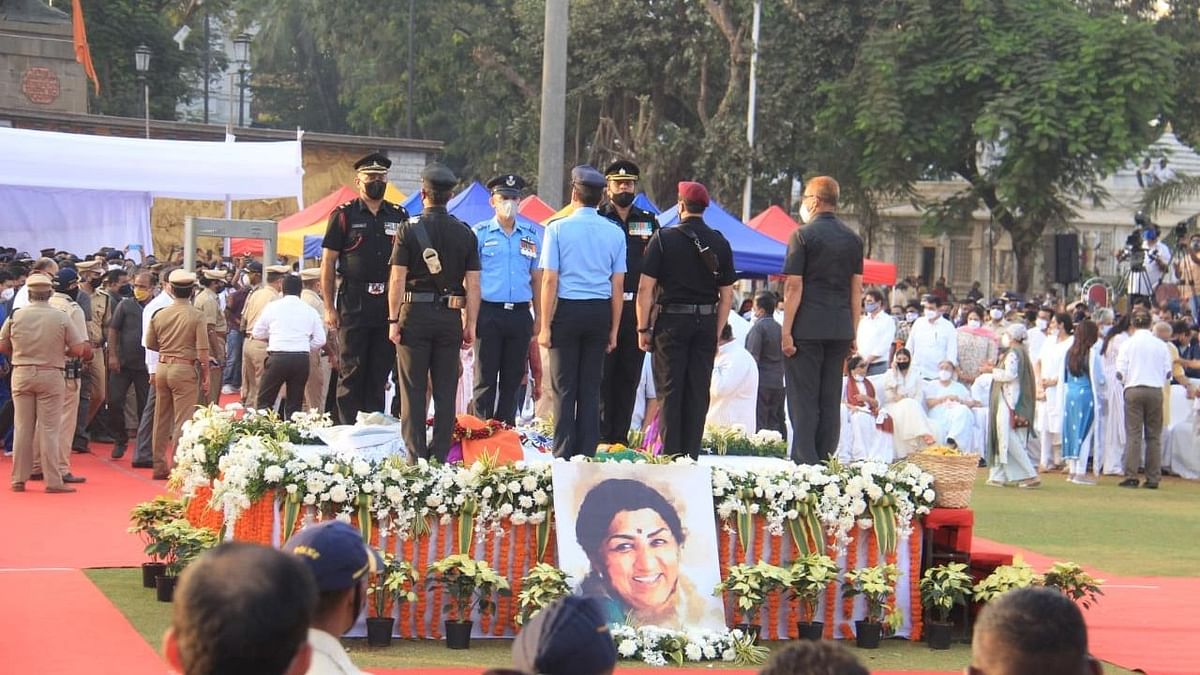 Lata Mangeshkar Cremated With State Honours, Thousands Attend Last Rites