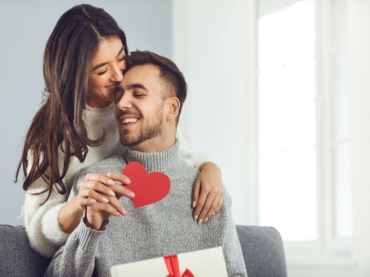 Valentine's Day Gifts Ideas 2022: 15 Best Gift Suggestions