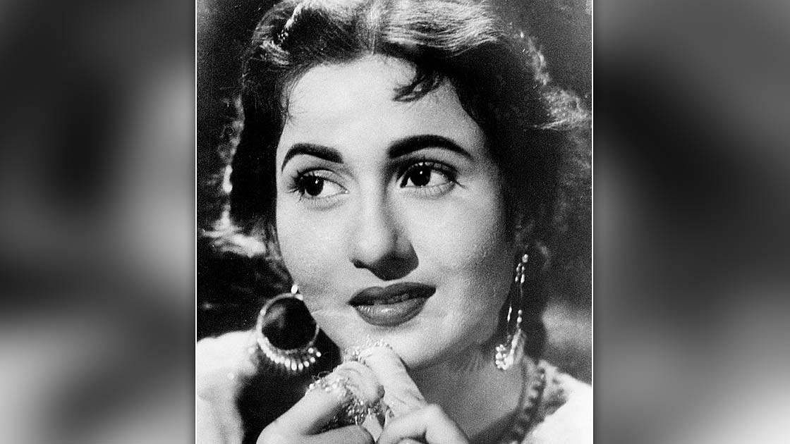 <div class="paragraphs"><p>Madhubala's sister has reportedly been thrown out of her house in New Zealand.</p></div>