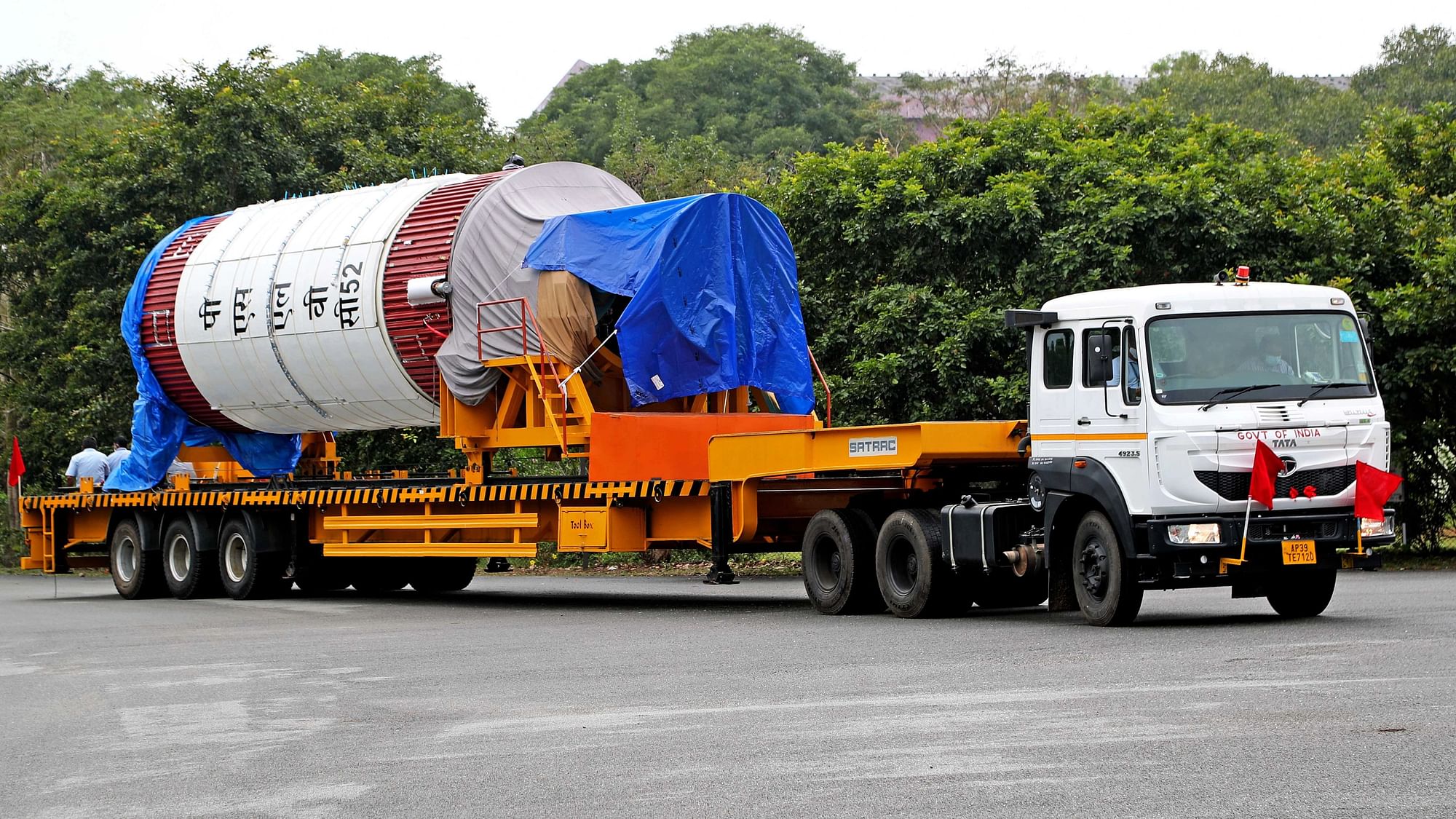 <div class="paragraphs"><p>PSLV component being carried.</p></div>