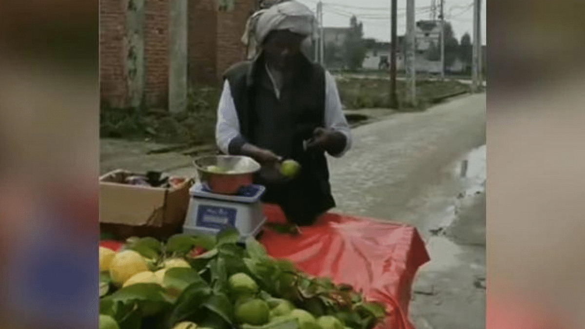 Next ‘Kacha Badam’? Guava Seller’s Catchy Song Goes Viral Online